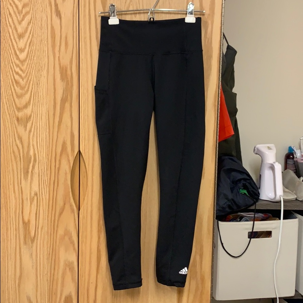 Black Adidas High-Waisted Legging with Side Pocket